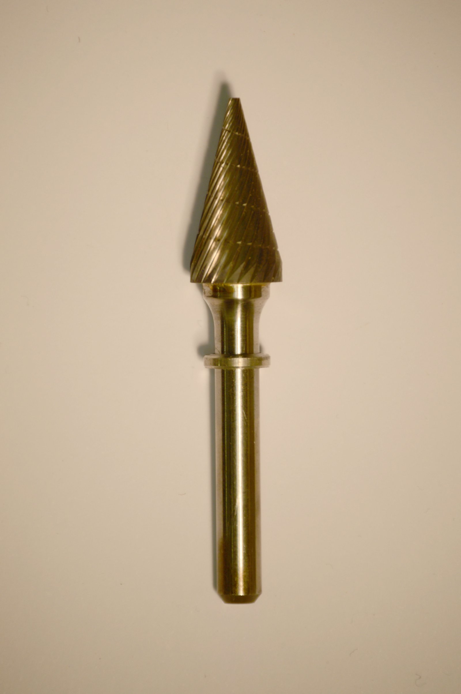 Abbott-Robinson™ Dust Shield Burs 1/4″ Shank 1/2" Head Lathe Burs 1/2" Cone (B1/2) Dual Cut Regular HP Carbide Bur