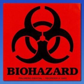 Palmero Healthcare  Biohazard Warning Labels - 100/roll