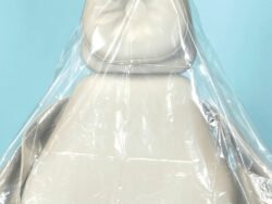 Plasdent LARGE HALF CHAIR COVER 33"W x 39"L (250pcs/roll)